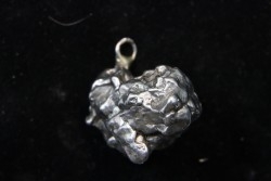 Météorite (PENDENTIF) Campo del Cielo