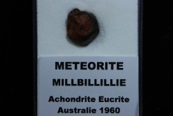 Météorite: ACHONDRITE HED EUCRITE - MILLBILLILLIE