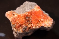 Rhodochrosite - Moanda mine, Haut-Ogooué, Gabon.