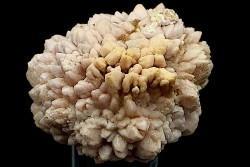 Quartz rose - région d'Aouli, Maroc