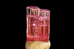 Tourmaline  rubellite - Pala, Californie - USA
