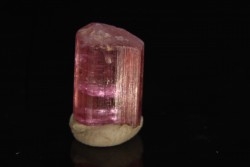 Tourmaline  rubellite - Pala, Californie - USA