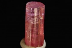 Tourmaline  rubellite - Pala, Californie - USA