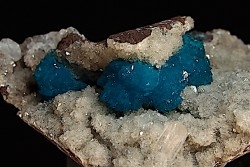 Cavansite sur stilbite - Wagholi, Poona, Maharashtra, Inde