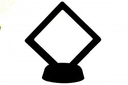 BOITE MEMBRANE  7cm par 7cm pour mettre en valeur vos fossiles, mineraux ou encore meteorites.