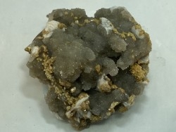 Pyromorphite, baryte and quartz - Les Farges, FRANCE