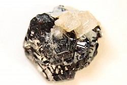 Hematite et rutile - Cavradi, Val Curnera, Grisons, Suisse
