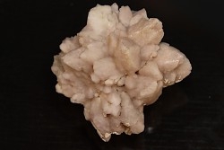 Quartz rose - région d'Aouli, Maroc