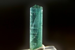 Tourmaline Elbaïte indigolite - Cruzeiro mine, Minas Gerais,  Brasil