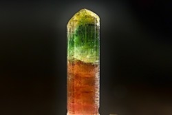 Tourmaline Elbaïte verte et rose - Cruzeiro mine, Minas Gerais – Brésil
