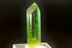 Tourmaline Elbaïte verte - Cruzeiro mine, Minas Gerais – Brésil