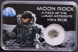 Météorite: Lunar bréche feldspath - NWA 15018