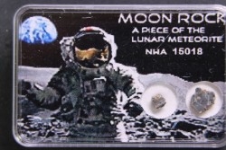 Météorite: Lunar bréche feldspath - NWA 15018