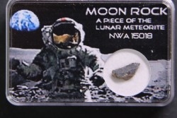 Météorite: Lunar bréche feldspath - NWA 15018