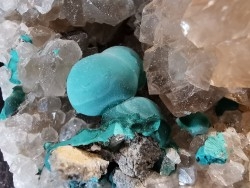 Malachite - Quartz  Bouque payrol, Camares,  Aveyron,  France