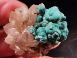 Malachite - Quartz  Bouque payrol, Camares,  Aveyron,  France