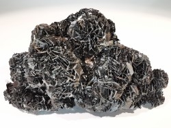 Hematite - mine de Faucogney  Saphoz, haute Saone, France