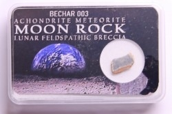 MOON ROCK: Lunar feldspath breccia - Bechar003