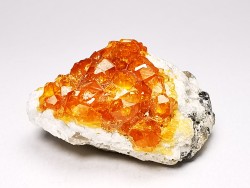 Grenat spessartite sur Quartz, Chine
