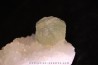fluorine verte sur quartz –  Xianghualing Mine – Hunan province fluorine verte sur quartz –  Xianghualing Mine – Hunan province