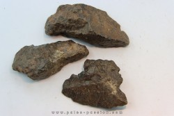 lot de 3 METEORITES CHONDRITE ORDINAIRE NWA