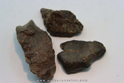 lot de 3 METEORITES CHONDRITE ORDINAIRE NWA