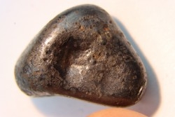 Météorite orientée: SIKHOTE ALIN - Russie
